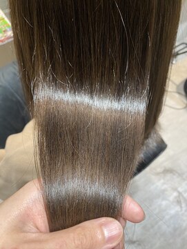 ラコラ(LAKOLA) ペールベージュ