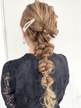 アイヴィ 表参道(IVY) お呼ばれ編みおろしスタイル