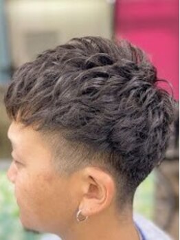 アットファーストカット 浅草橋店(@FirstCut)の写真/【浅草橋徒歩1分】【カット平日¥1800/土日祝¥2100】ONもOFFも決まる幅広いメンズスタイルをご提案します!!