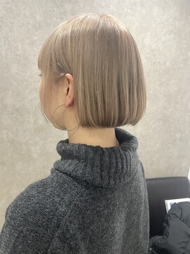 リアイス(Re:ICE) 大人ショートボブホワイトミルクティーアッシュピンクベージュ