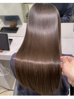 キュア 表参道(CURE)&nbsp;黒髪/グレージュカラー/ココアベージュ/ヘルシーロング/表参道