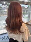 ピンクベージュ