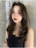 表参道渋谷レイヤーカット透明感カラー海外レイヤースタイル
