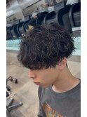 渋谷波巻きスパイラルパーマメンズヘアウルフ30代メンズカット