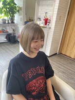 サロネ ディ ルッソ シトミーレ(salone di lusso シトミーレ) 切りっぱなしボブ