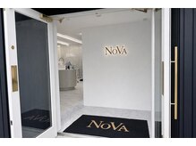 ノヴァ(NOVA)の雰囲気（エントランス）