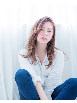 ウェンズデイラウンジ(Wednesday Lounge) ブルージュストレート