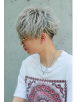 リップス 吉祥寺店 (LIPPS)&nbsp;横顔で魅せる！シルバーマッシュ！