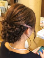 ヴィサージュロカ(VISAGE Loca) 柔らかい雰囲気のまとめ髪