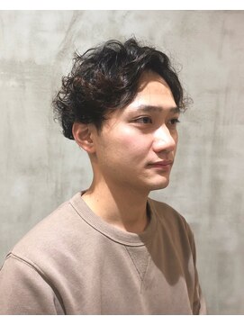 イル(ill) カール強めパーマ