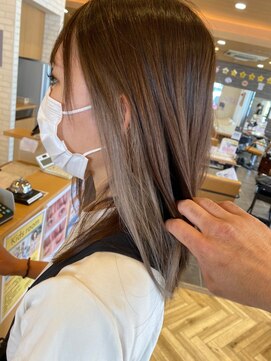 アイコニック 日進梅森台店(ICONIQ) インナーカラーアッシュベージュ