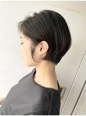 前下がり大人可愛いハンサムショートくびれヘア骨格矯正アッシュ