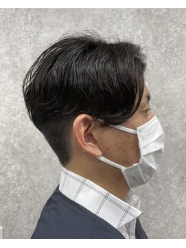 ネイビー(Navy) センターパート×ニュアンスパーマ