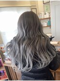 スモーキーシルバー