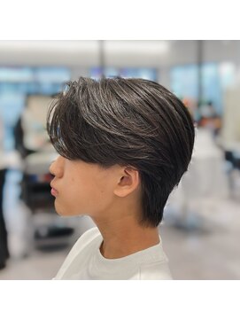 オーシャントーキョーオーバー 渋谷(OCEAN TOKYO OVER) 韓国マッシュセンターパートダウンパーマニュアンスパーマウルフ