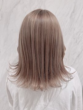リー 京橋(Lee) 今里☆ブリーチせずにミルクティーベージュ☆