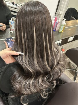 グランディールヘアデザイン(grandir hairdesign) エクステでシルバーメッシュ!-Yurika-
