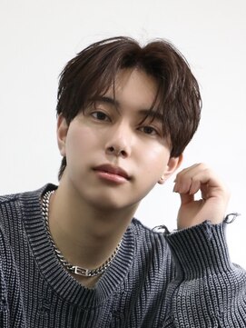 オーシャントーキョーウエスト 心斎橋 (OCEAN TOKYO WEST) メンズセンターパート韓流毛流れコンマバング