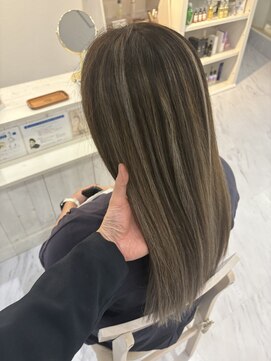 ロペ(ROPE) 外国人風ハイライトヘア 【ROPE 横須賀中央】