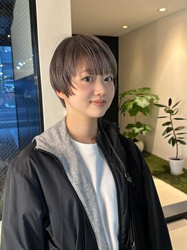クルー(Creww KYOTO) 透明感ハイトーンの丸みあるショート