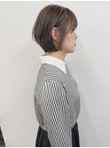 白髪ぼかしハイライトショートボブベージュグレージュ