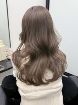 ジゼル 栄 矢場町(Giselle)&nbsp;RENYA ミルクティーグレージュ 1ケアブリーチ グレージュ