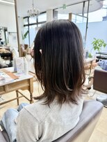 トップスタイル リッチ&nbsp;夏に軽やかさを楽しむレイヤースタイル