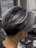 コスモス 町田(COSMOS)&nbsp;ホワイトシルバーメンズバレイヤージュ町田美容室
