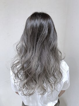 フェリア 松山(Feria) 【Feria松山】ホワイトグレージュグラデーション“石田幸輔”