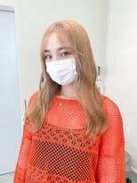 ユーリ(JUURI)&nbsp;ブロンド / ブロンドベージュ / ロングヘア