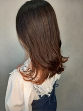 オレロ 国立(olelo) 大人ガーリー/似合わせカット/リバースセンターパート/国立