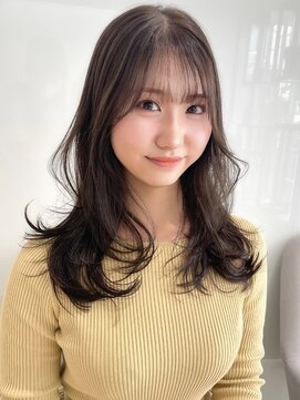 ラブクロムトーキョー オモテサンドウ(LOVECHROME OMOTESANDO) レイヤーカットで作る美髪エアリーロングアッシュベージュカラー