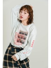 エクラヘアーズボウグループ(eclat hair’s BEAU group) ゆるっとこなれウェーブミディアムヘアー