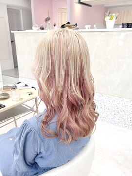 イェッカ パビル(YECCA pabil) ブロンド×ミルキーピンク