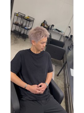 メンズサロン キング 高槻店(Men’s salon K!ng) 波巻きツイストスパイラルパーマ/フェザーパーマ/眉毛/メンズ