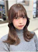 イルミナカラーレイヤーカット顔周りカット大人ヘア