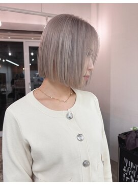 ビビッド(vivid) ボブベージュハイトーン