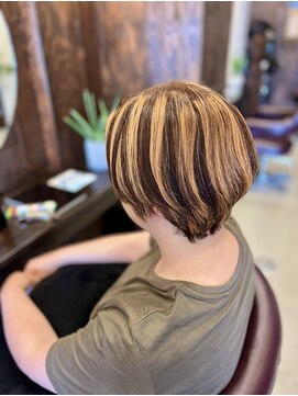 ノム(nomu) バレイヤージュ風ハイライト