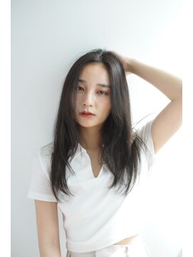 ルフュージュ バイ プロデュース 相模大野店(Refuge by Produce) 暗髪/レイヤーカット/長めバング