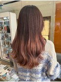 グラデーションカラー ロングヘア ピンクベージュ