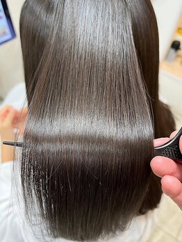 髪の乾燥の季節にぴったり☆しっかりと内部補修、毛髪強度UPしてくれる厳選トリートメント！【酸熱Tr☆】