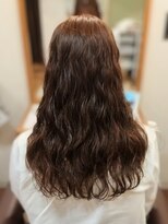 フリージア(freesia) 30代40代50代/大人ロング/ロングパーマ