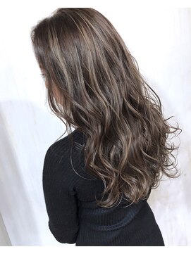 メリー(merry craftsman's factory) みんな大好きハイライトグレージュ！