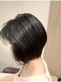 大人の黒髪ハンサムショート