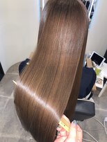 アールサロン アオヤマ(Rr SALON AOYAMA) プラチナミネコラベージュ
