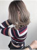 【FIGARO umeda】ハイライトプラチナグレーベージュ