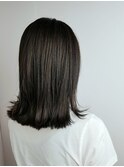 大人可愛い20代30代40代切りっぱなしミディアム小顔外ハネボブ
