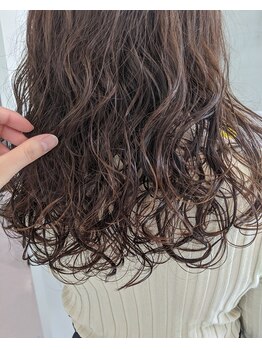 ソウヘア(SOU.hair)の写真/煌水KIRASUIをつかってカラー・パーマの仕上りもみずみずしく！！髪だけでなくお肌もエイジングケア♪