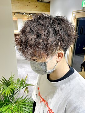 クオル 立川(QOL) ツイストスパイラル／メンズパーマ／ニュアンスパーマ／波巻き