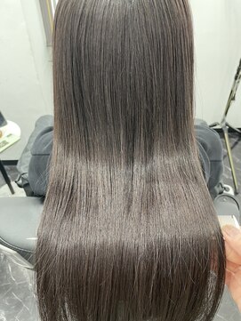 エスカーラ 表参道(THE ESCALA) @aidaman321 髪質改善/髪質改善縮毛矯正/髪質改善トリートメント